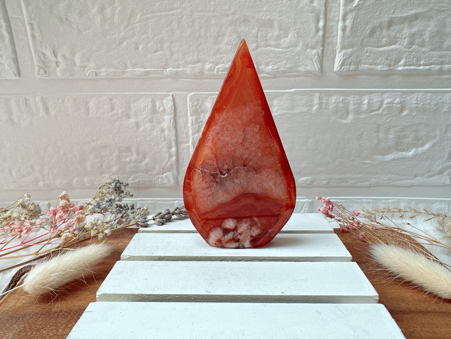 Carnelian with Flower Agate Flame