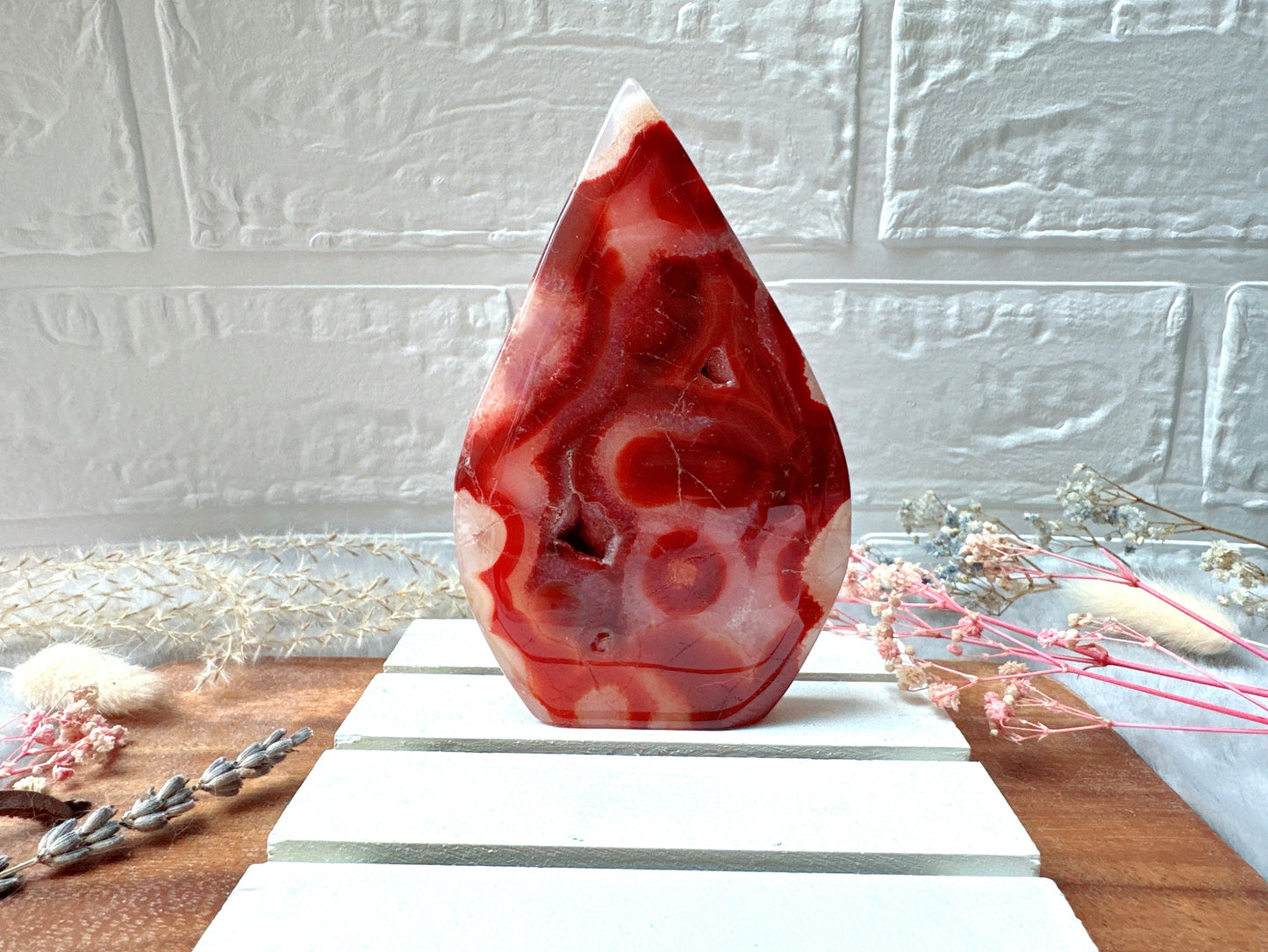 Carnelian with Flower Agate Flame