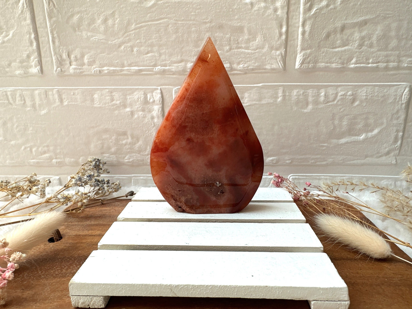 Carnelian with Flower Agate Flame