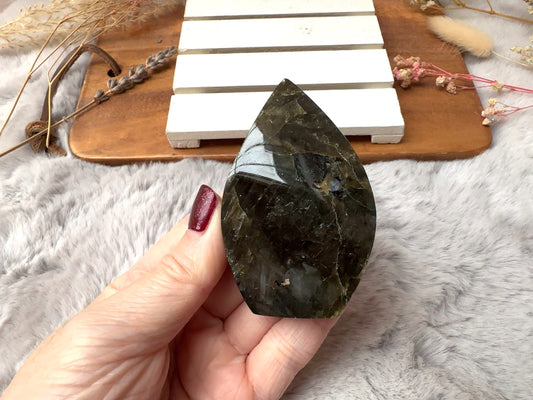 Small Labradorite Flame/Free Form (Imperfect) - L2