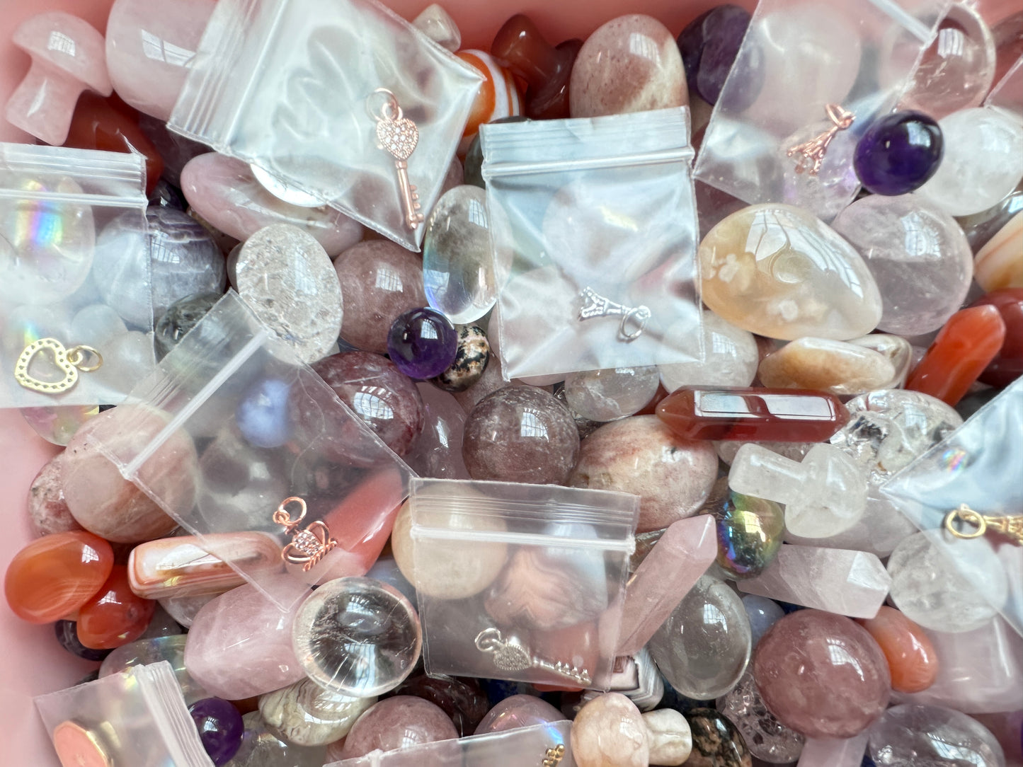 Love Mini Crystals Confetti Scoop