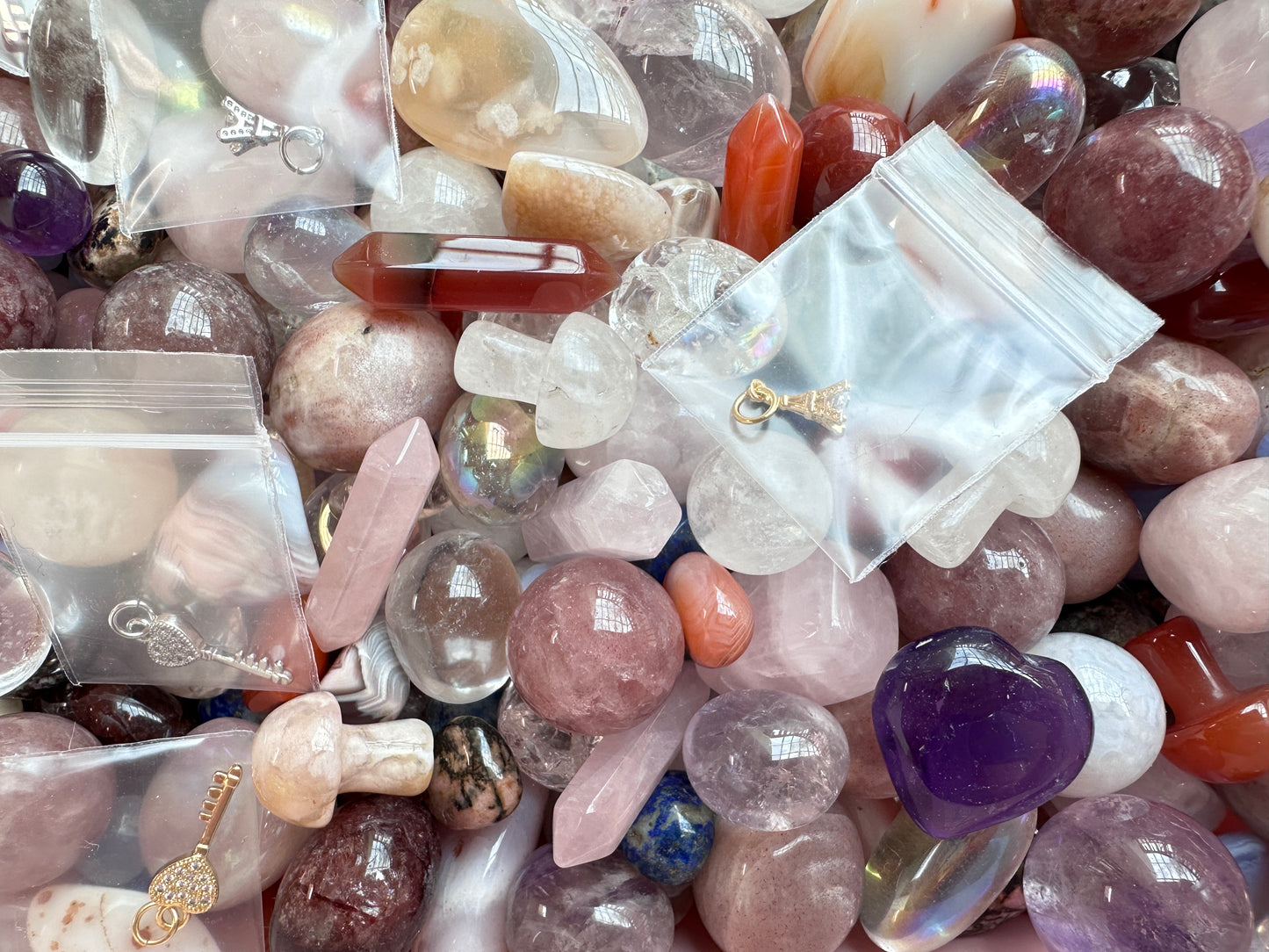 Love Mini Crystals Confetti Scoop