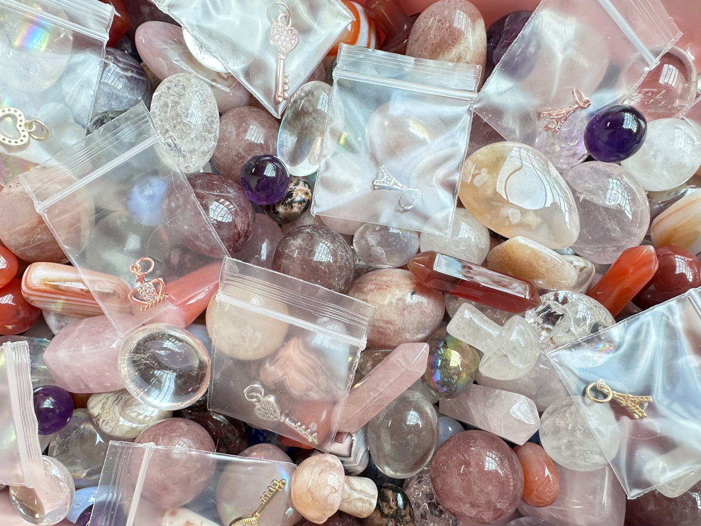 Love Mini Crystals Confetti Scoop
