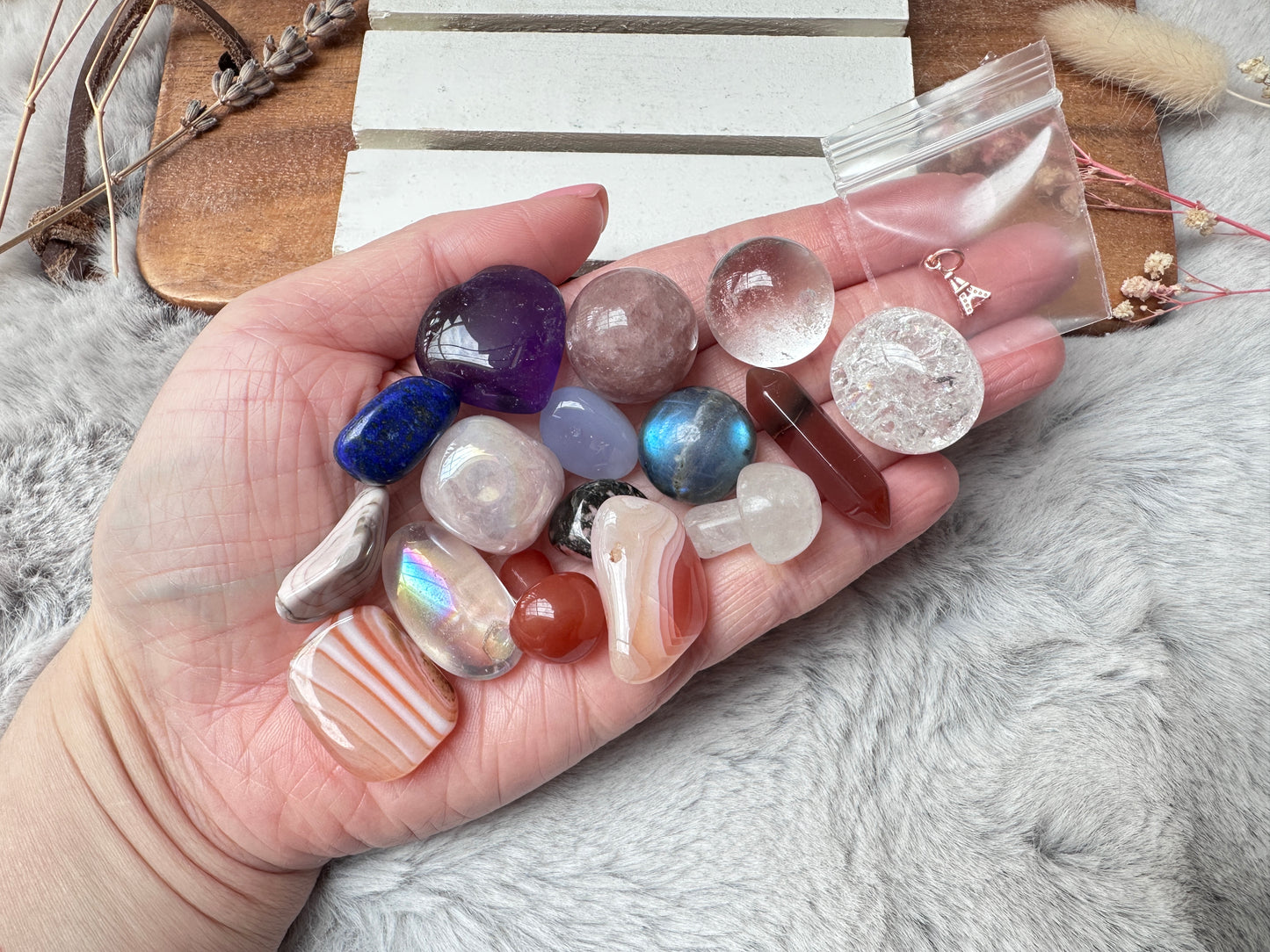 Love Mini Crystals Confetti Scoop