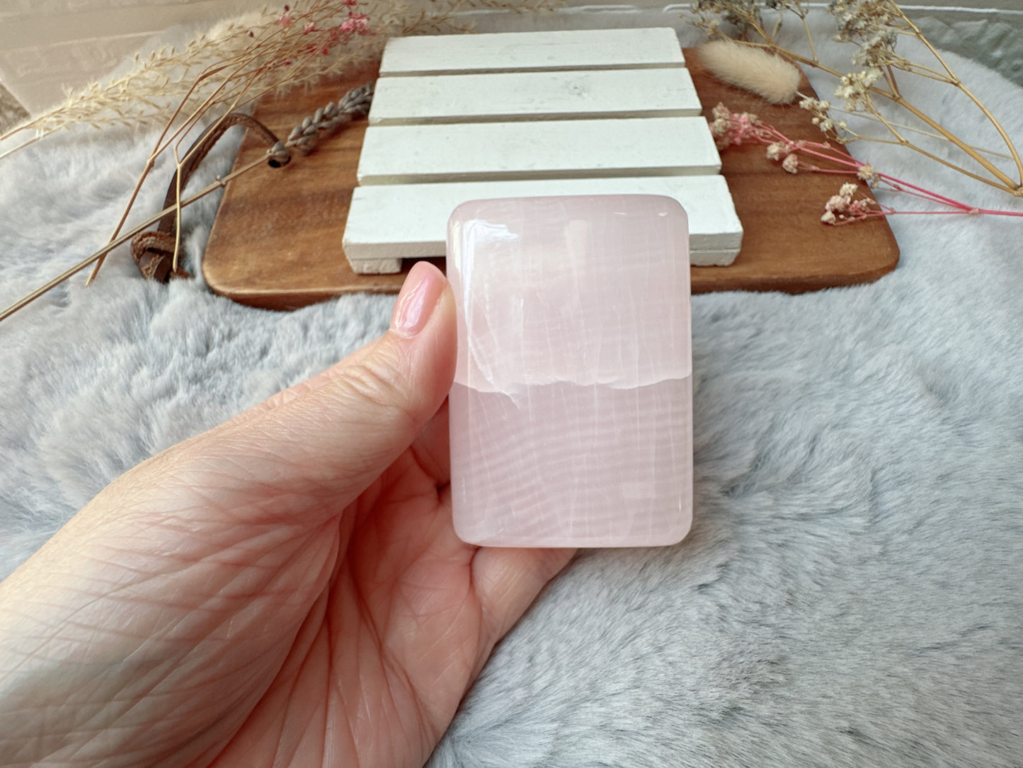 Mangano Calcite Rectangle Palm Stone