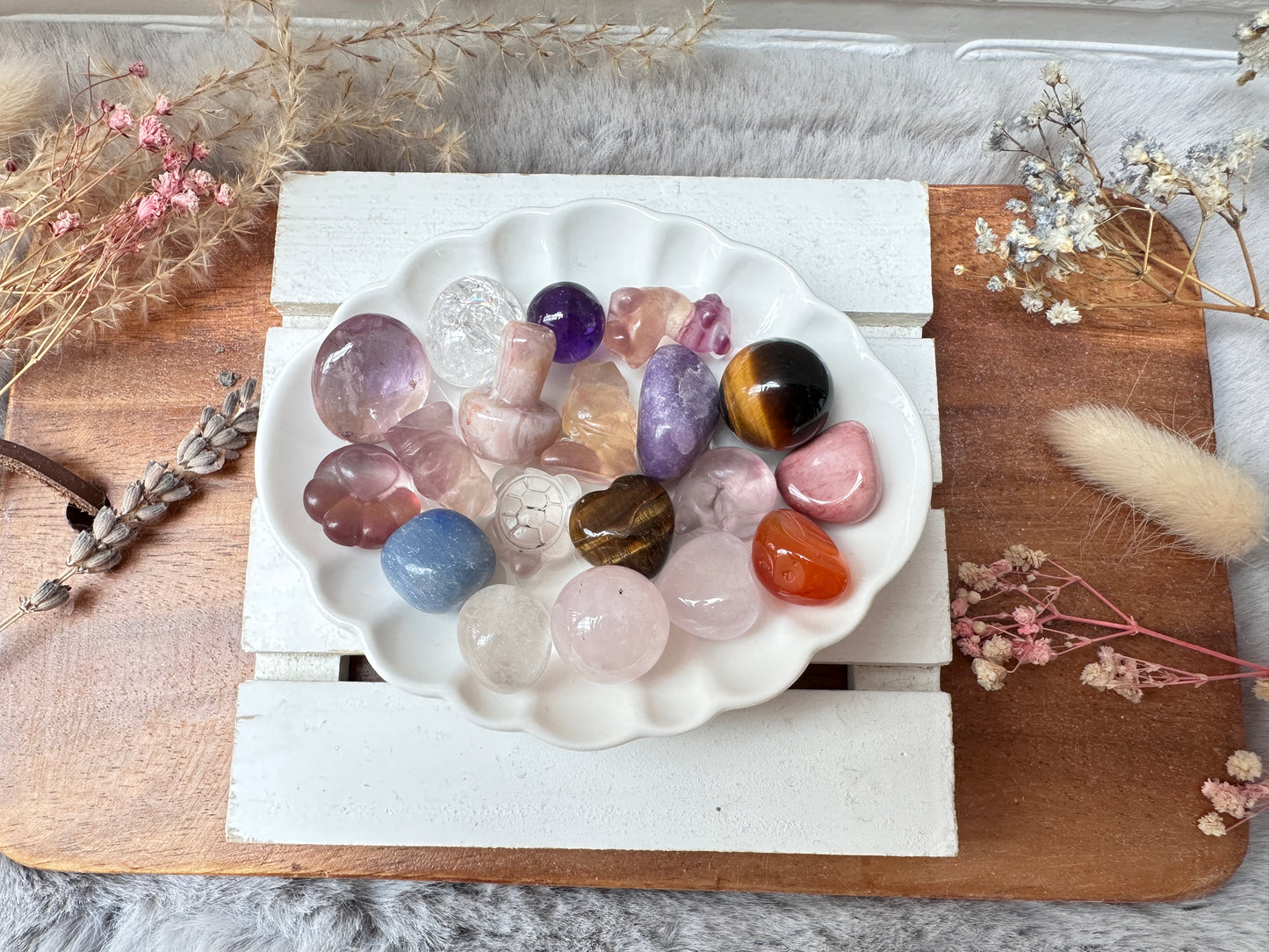 Tiny Crystal Carvings & Tumbles Mystery Confetti Mix