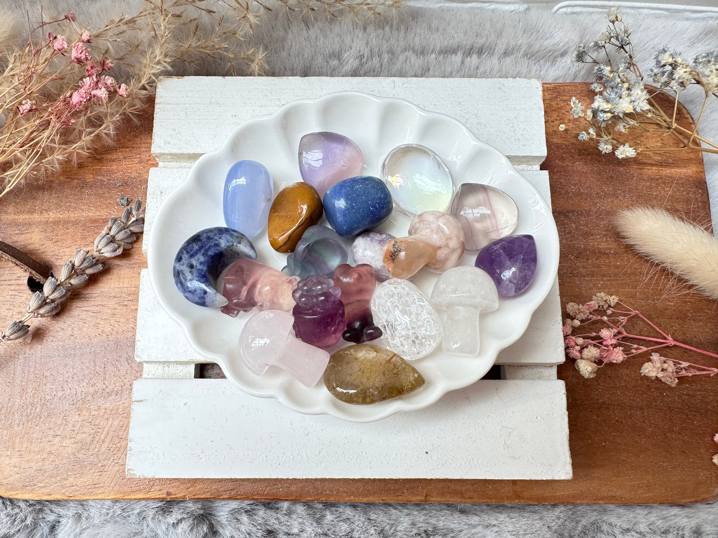 Tiny Crystal Carvings & Tumbles Mystery Confetti Mix
