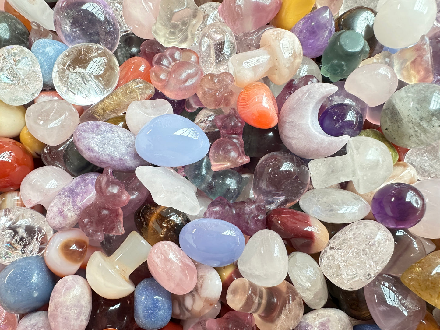 Tiny Crystal Carvings & Tumbles Mystery Confetti Mix