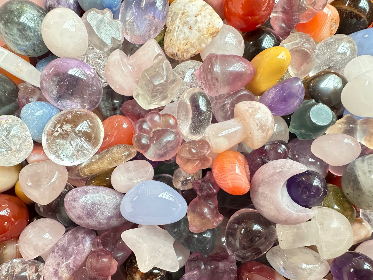 Tiny Crystal Carvings & Tumbles Mystery Confetti Mix